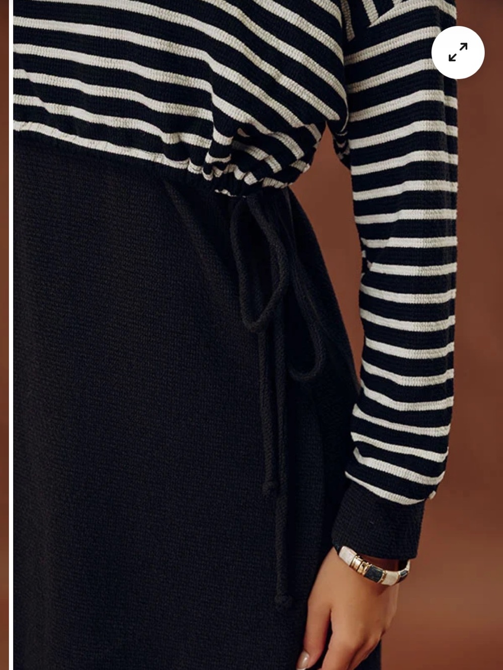 LINES KNIT MIDI
DRESS - Picture 3 of 5